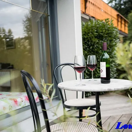 5 Personnes Maya Et Louna كسونبورت-لونجمير