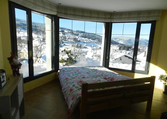 5 Personnes Maya Et Louna *