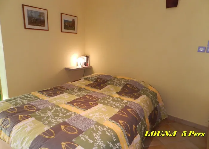 5 Personnes Maya Et Louna *
